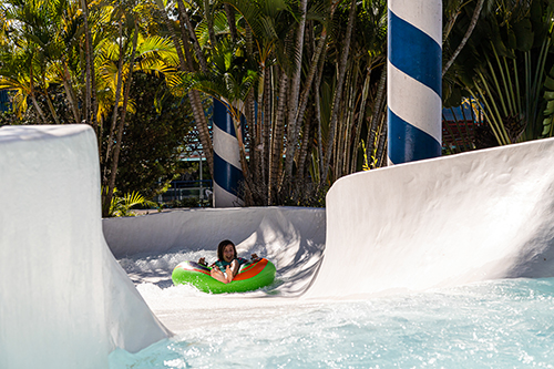 Hotel Estancia Barra Bonita As criancas adoram o toboga de boias do parque aquatico Atlantis Barra Bonita SP 1 Hotel Estancia Barra Bonita As criancas adoram o toboga de boias do parque aquatico Atlantis Barra Bonita SP 1