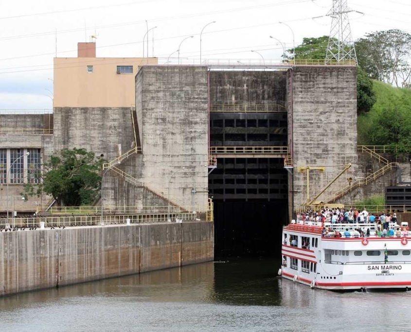 passeio pela eclusa de barra bonita na hidrovia tiete parana em barra bonita andre penner passeio pela eclusa de barra bonita na hidrovia tiete parana em barra bonita andre penner